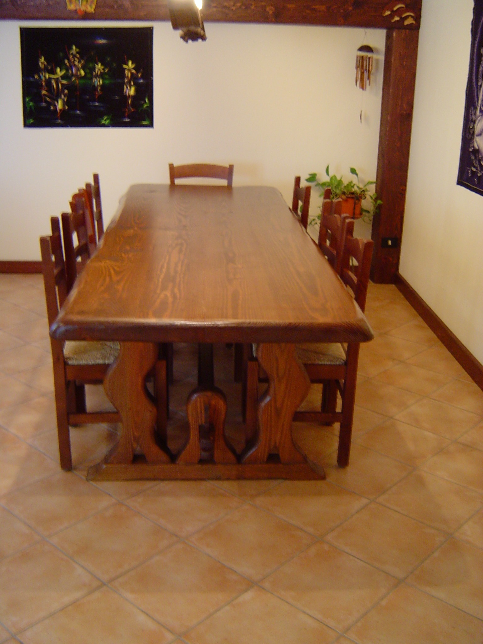 Tavolo in legno di castagno per soggiorno