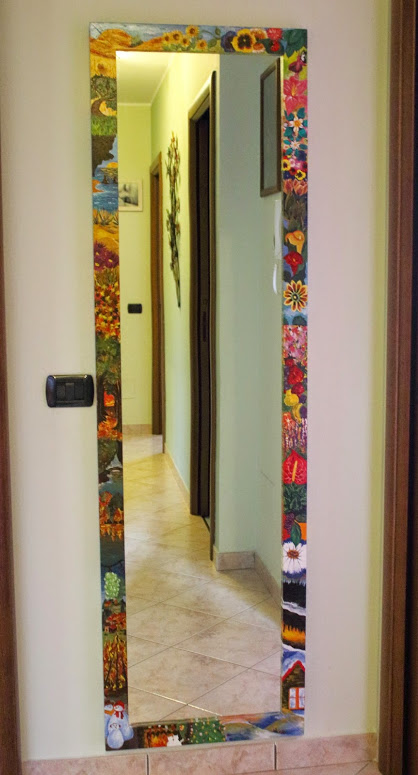 Cornice in legno dipinta a mano